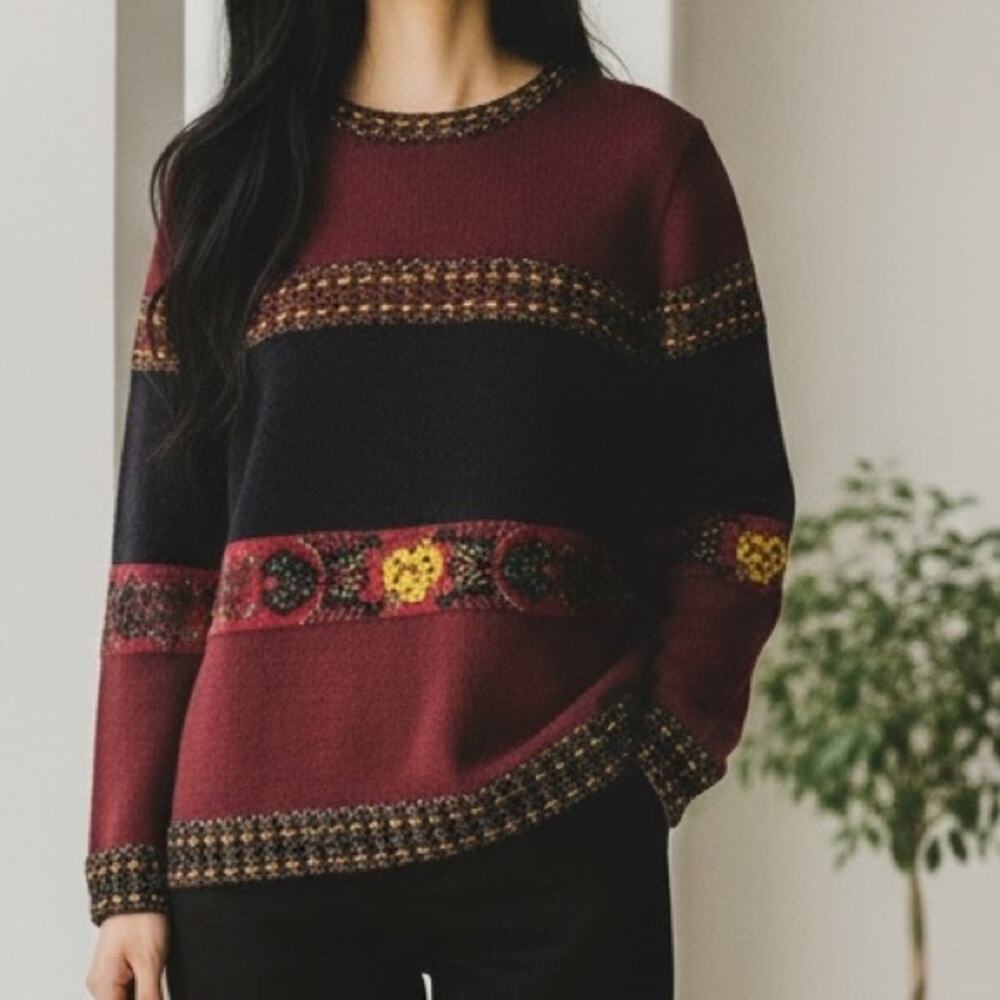 Vintage 1990's Mondi Made in Hungary Wool Blend Metallic Pullover Sweater